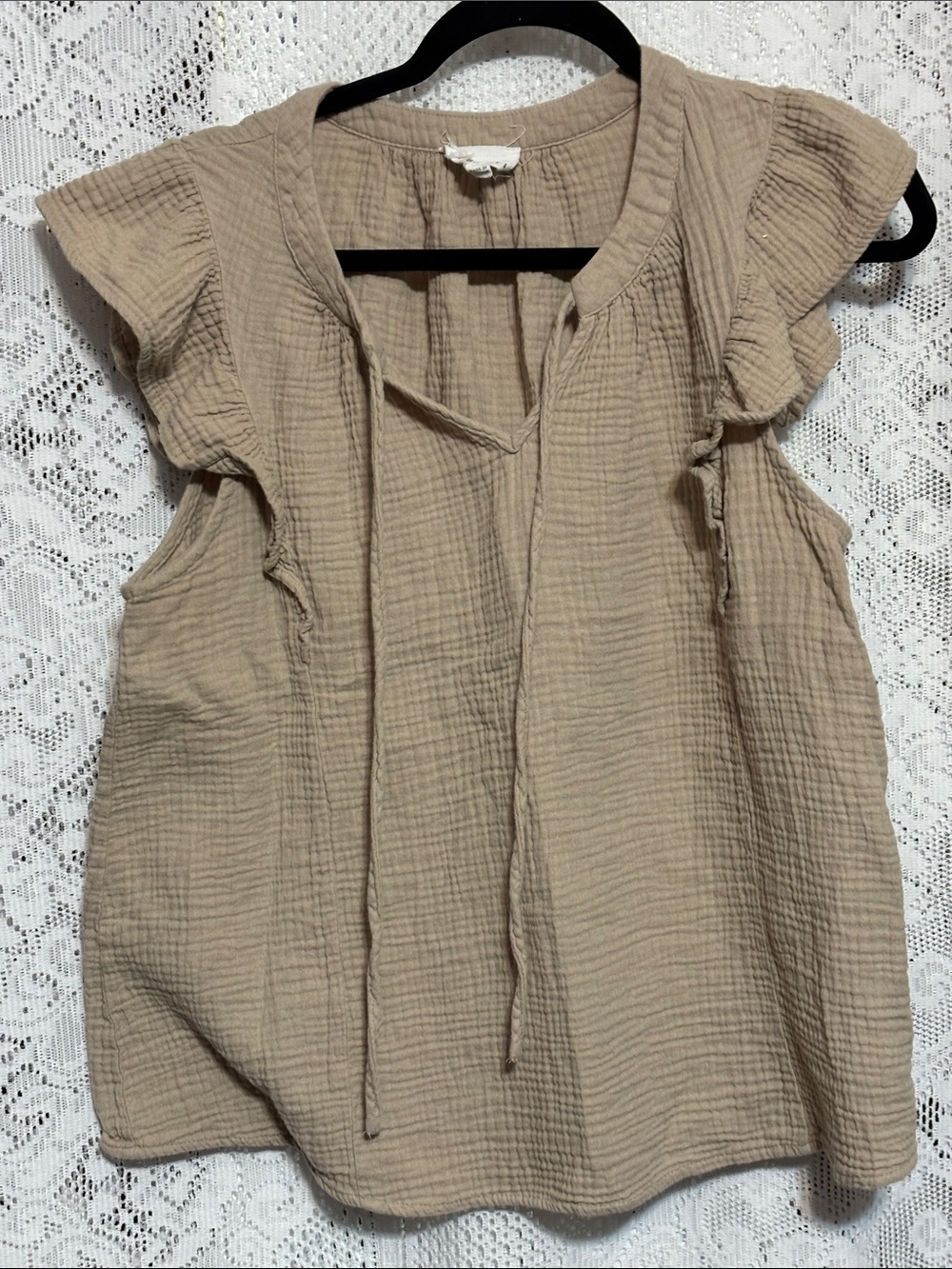 ANDREE BY UNIT Taupe Flutter Sleeve Tie-Front Blouse